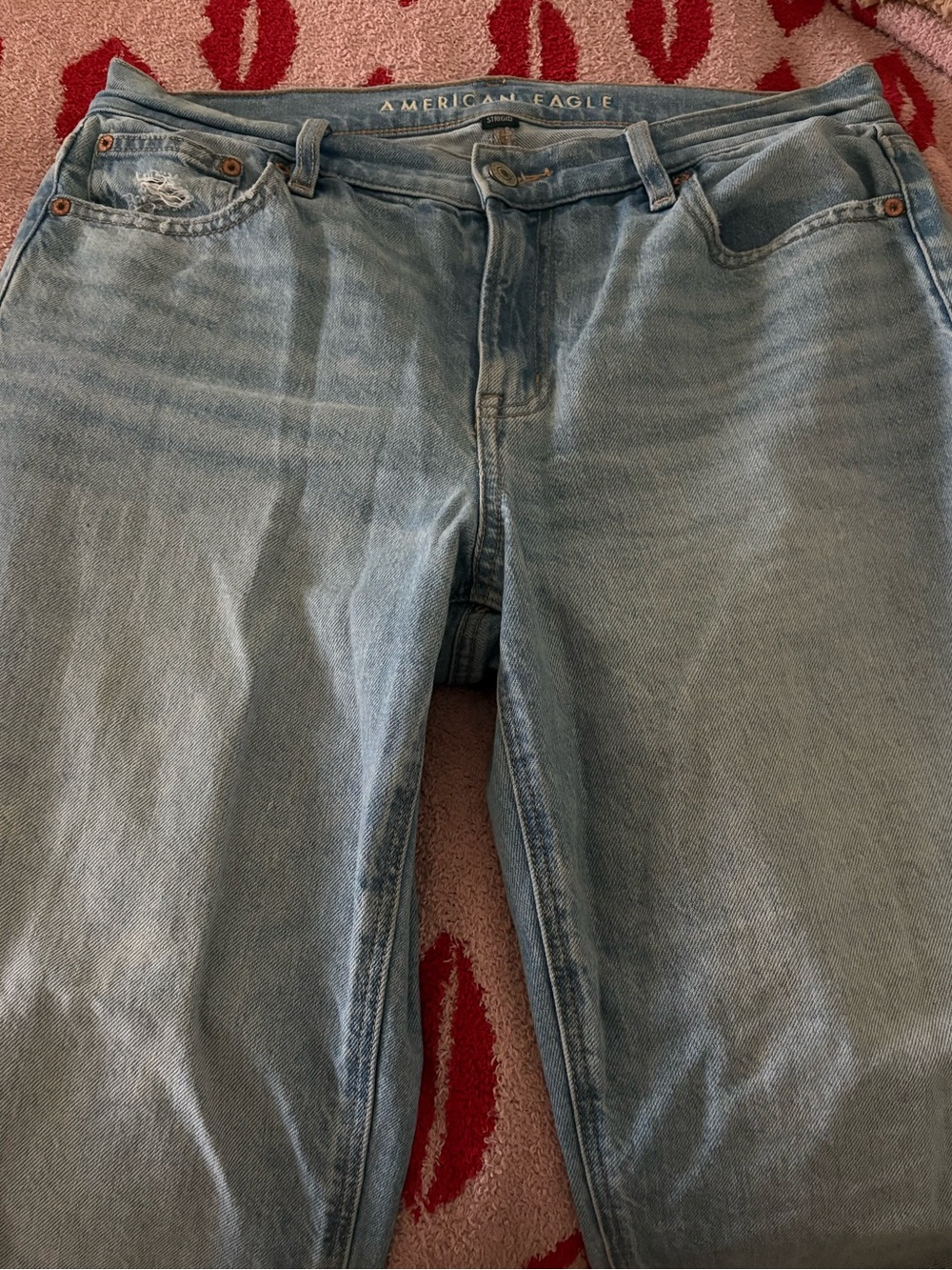 American Eagle Outfitters Light Wash Boyfriend Jeans